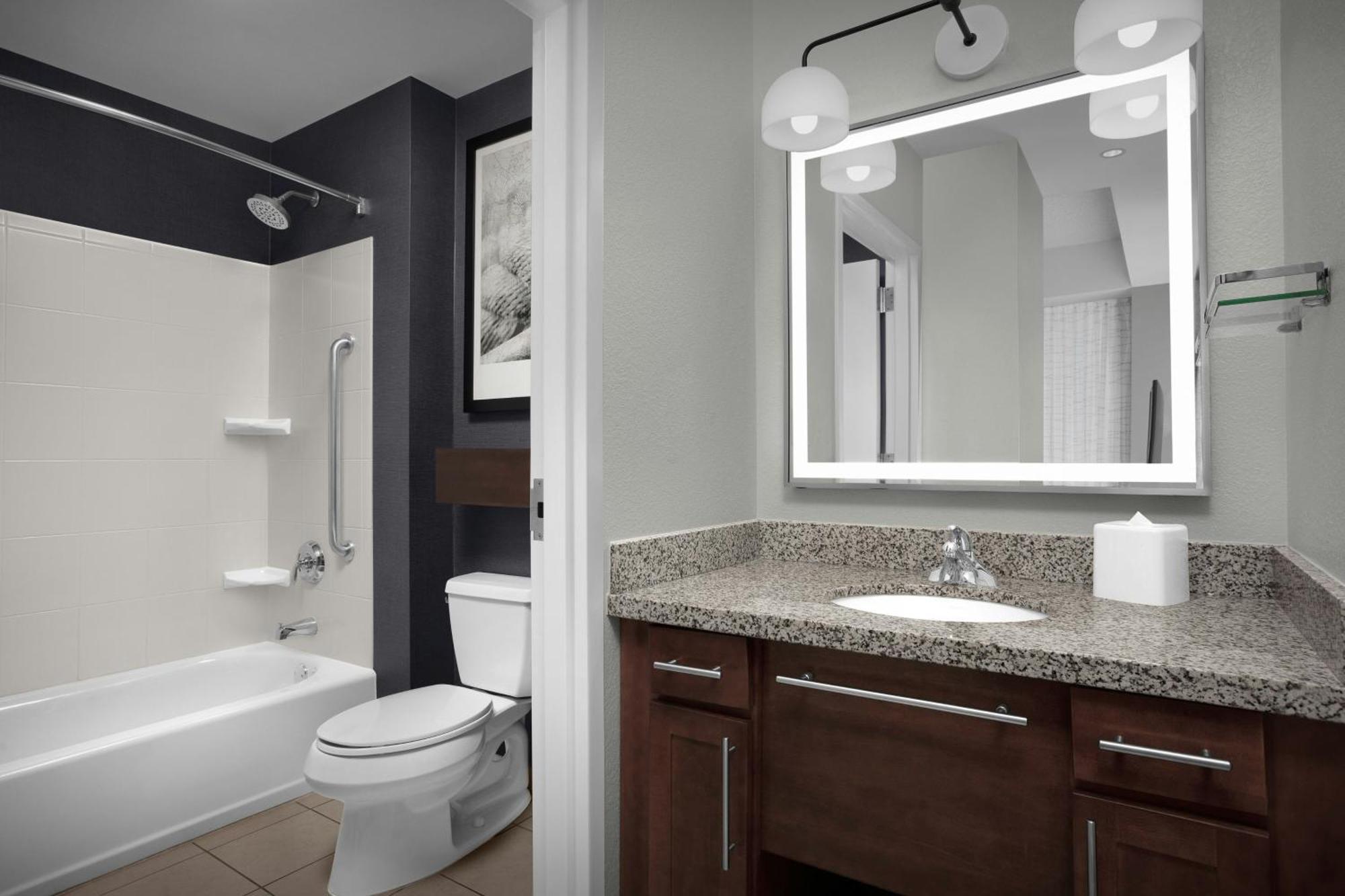 Two-Bedroom King Suite