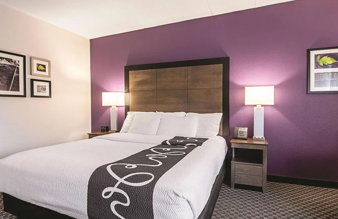 La Quinta Inn & Suites By Wyndham Portland Dt Maine Med-1