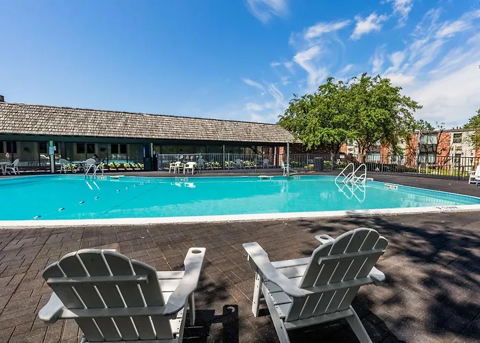 Fireside Inn & Suites Portland (Adults Only)
