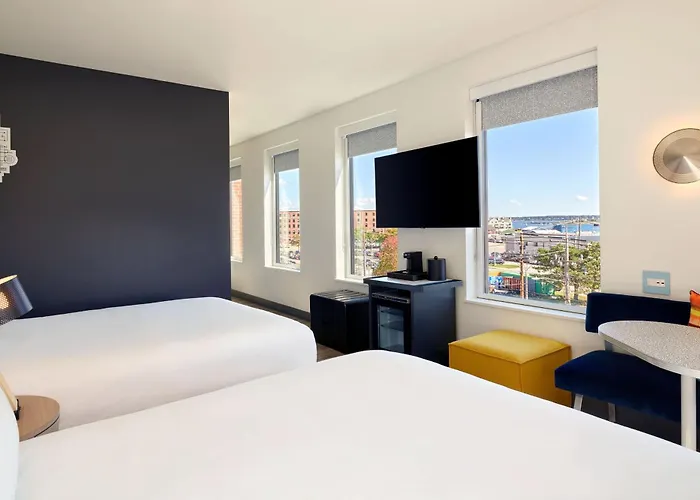 Aloft Portland Downtown Waterfront Me Hotel